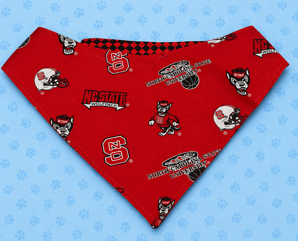 ❤️🖤 NC State-Inspired Reversible Hook &amp; Loop Dog Bandana